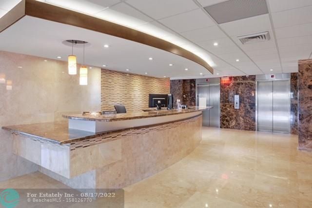 Building Photo - 3750 Galt Ocean Dr