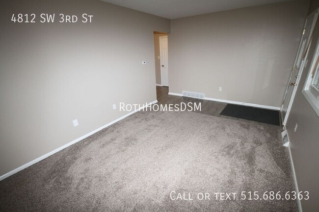 Building Photo - 4812 SW 3rd St