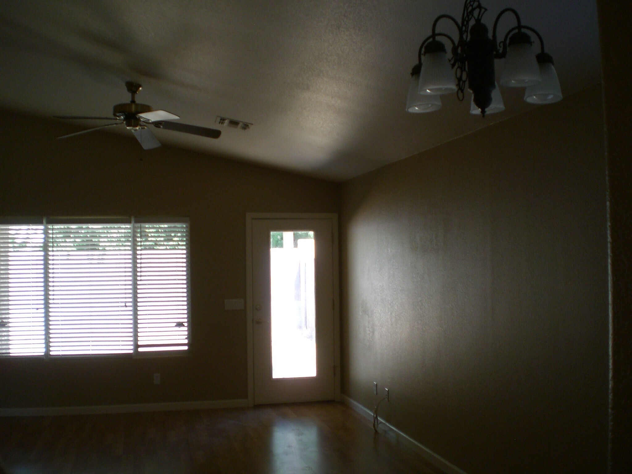 Building Photo - 3930 E Barbarita Ave