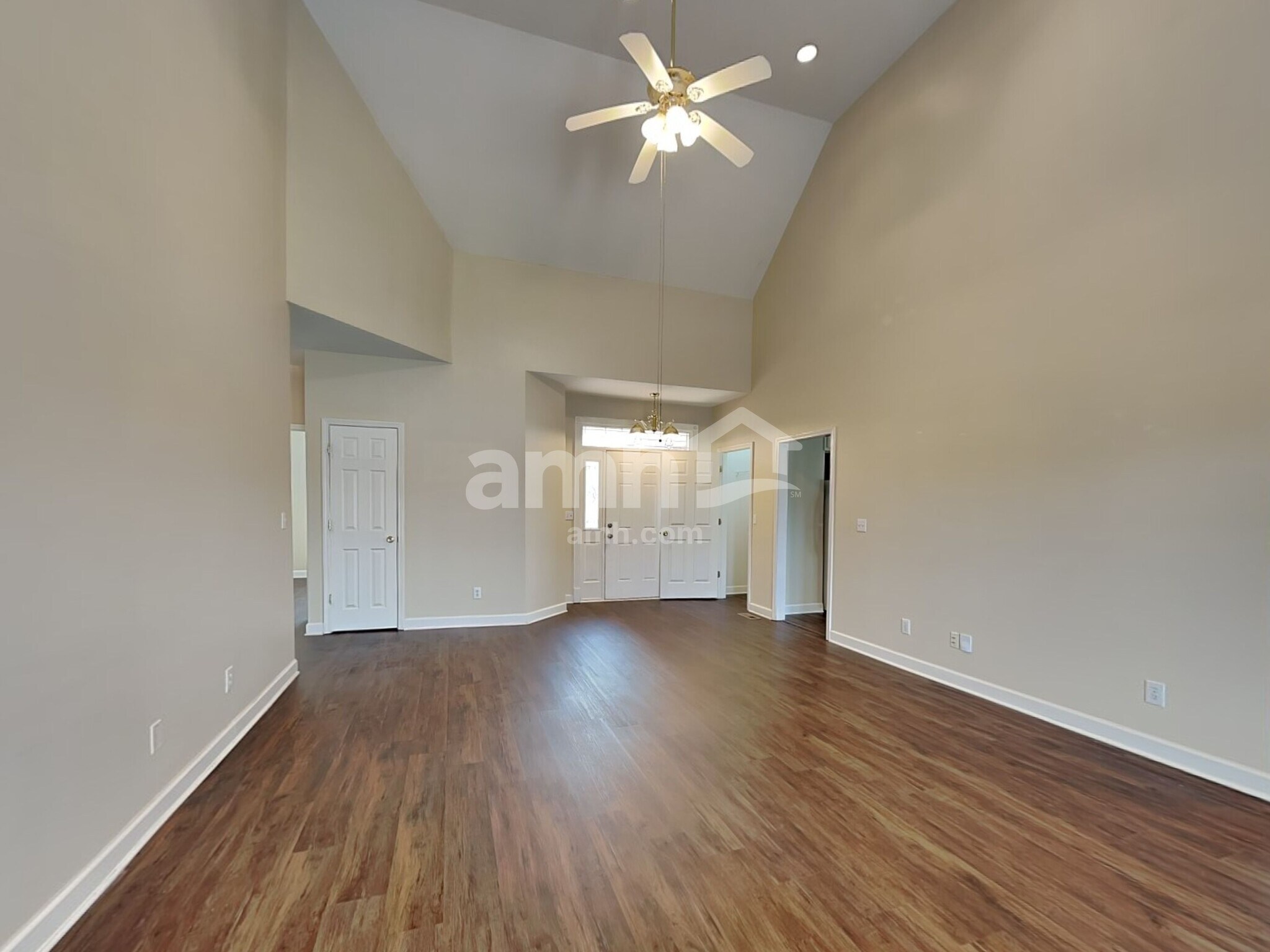 Building Photo - 1707 Arrowhead Dr