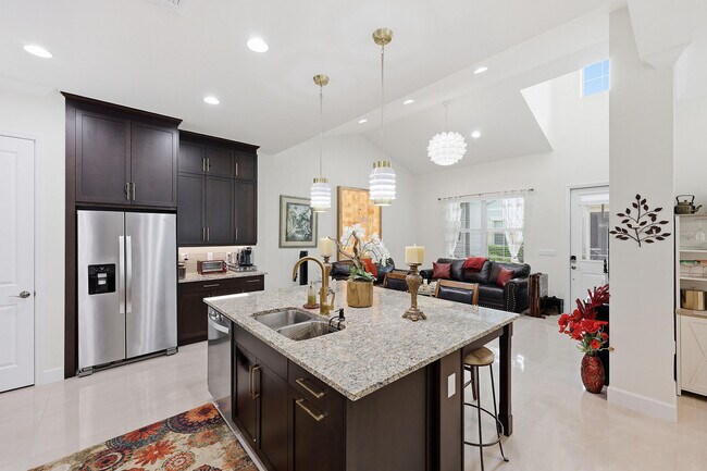 Building Photo - 7204 Cayo Coco Ln