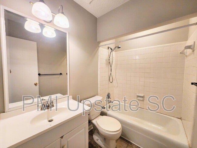 Building Photo - 3106 Bethel Rd