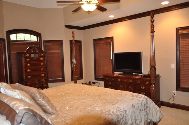 Building Photo - 103 Trout Lily Ln