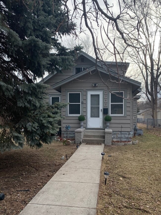 Building Photo - 4360 Zane Ave N
