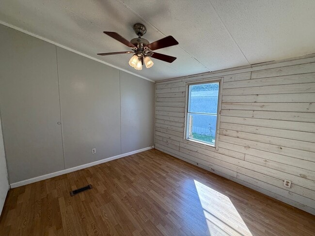 Building Photo - Home for Lease | Benton, LA 71006 | Escape...