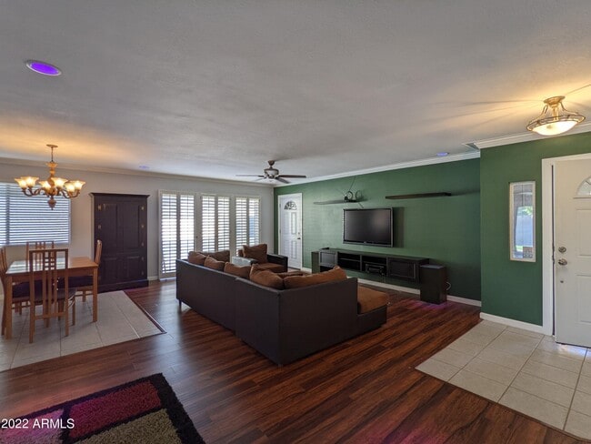 Building Photo - 10044 N 39th Ln