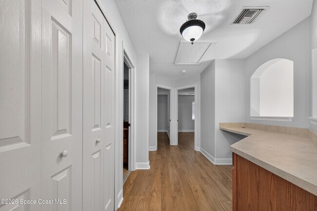 Building Photo - 3641 Titanic Cir