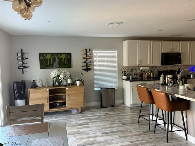 Building Photo - 7758 Meng Ct