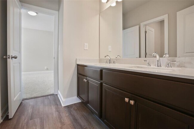 Building Photo - 3052 Louella Creek Trace
