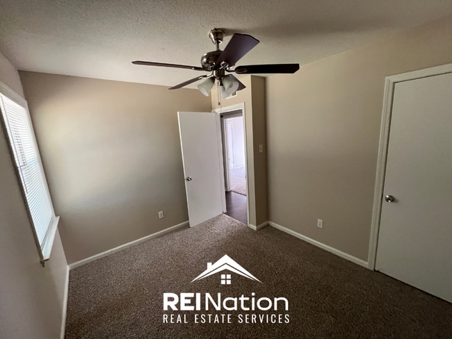 Building Photo - COZY & CLEAN! 3BR Memphis Value | Hardwoods & Open Kitchen | Fenced Yard!