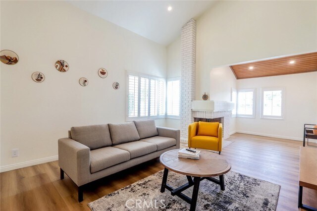 Building Photo - 25492 Sarita Dr