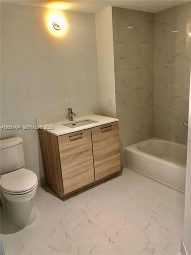 Building Photo - 16385 Biscayne Blvd