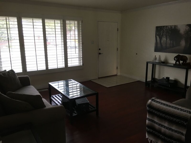 Building Photo - 9624 S Poppy Ln