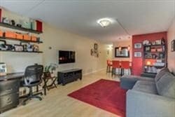 Building Photo - 200 Swanton St