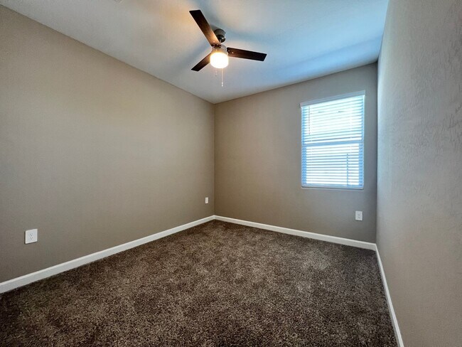 Building Photo - 18844 W Madison St