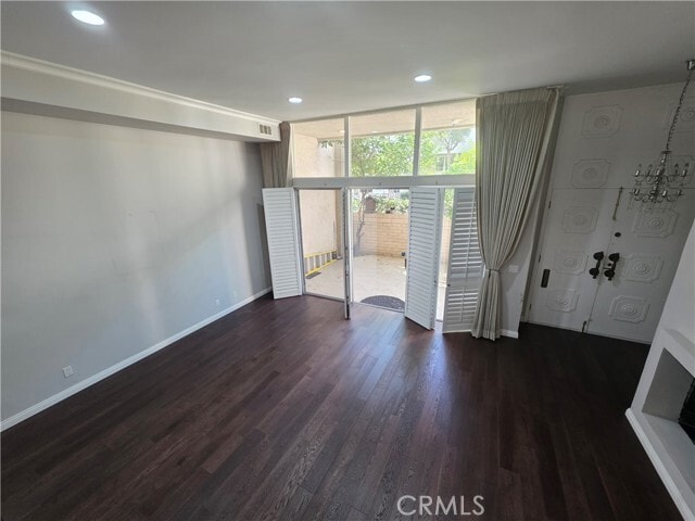 Building Photo - 5256 Lindley Ave