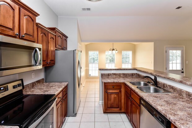 Building Photo - 836 Cedar Trace Cir