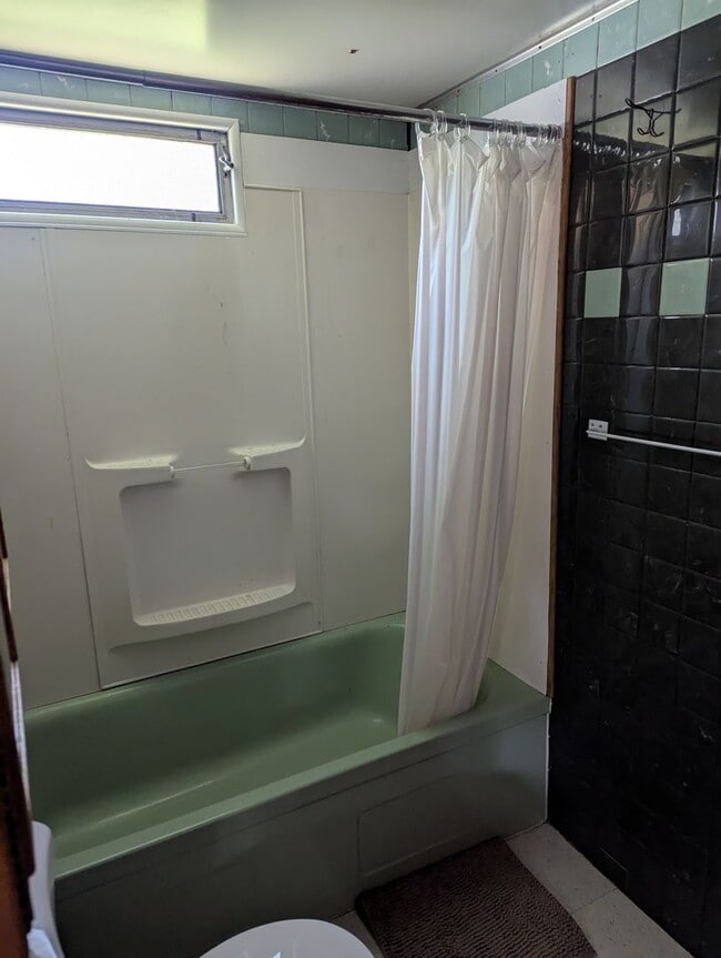 Building Photo - NIce Quiet Place at end of the road