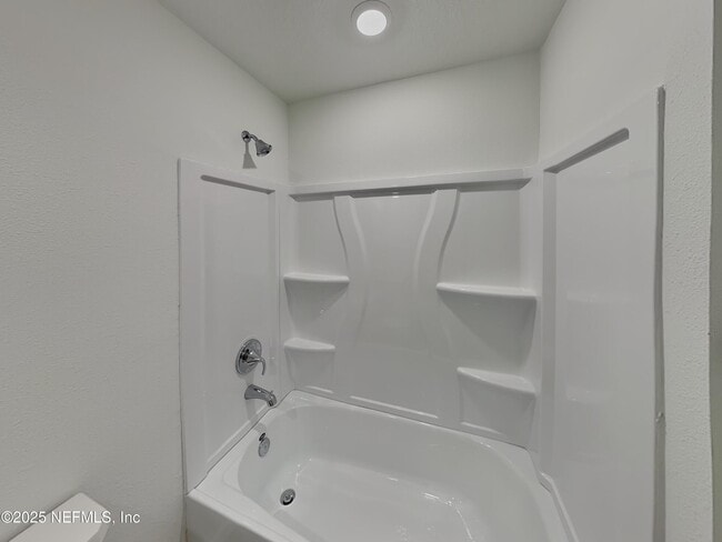 Building Photo - 594 Holly Lks Dr