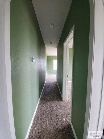 Building Photo - 510 W Buchanan St