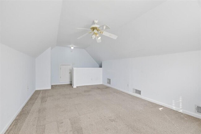 Building Photo - 5630 Saltcreek PIace NE