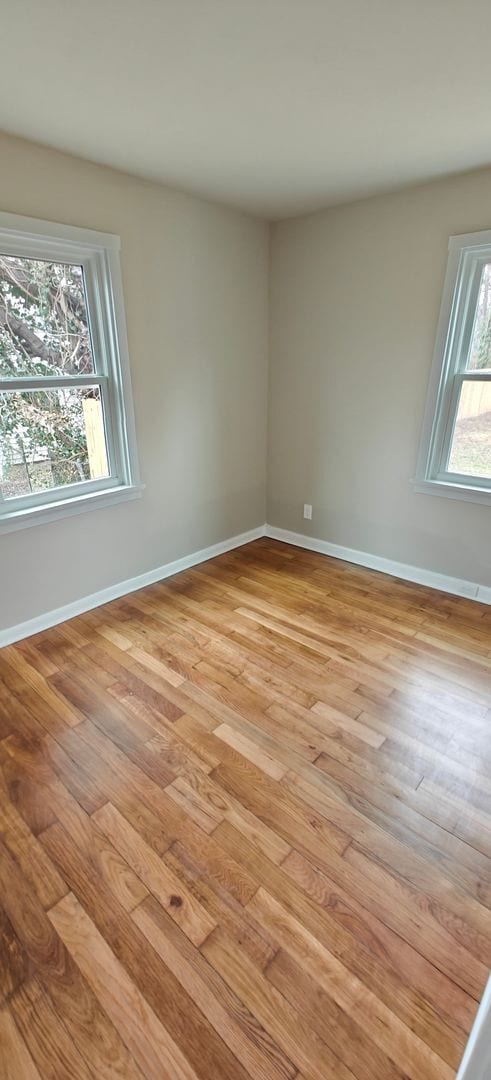 Building Photo - Renovated 4 bedroom cape with large fence yard