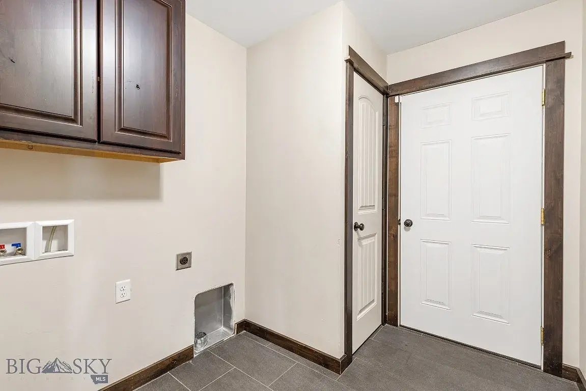 Building Photo - 1611 Drummond Blvd