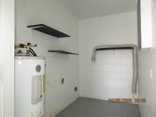 Building Photo - 2600 London Bridge Ct