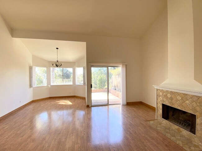 Building Photo - 3126 E Fox Run Way