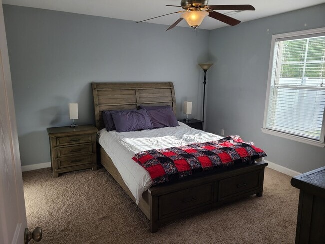 Building Photo - 2 bedroom, 2 bath unfurnished home - Pine Ridge Community - Holly Ridge
