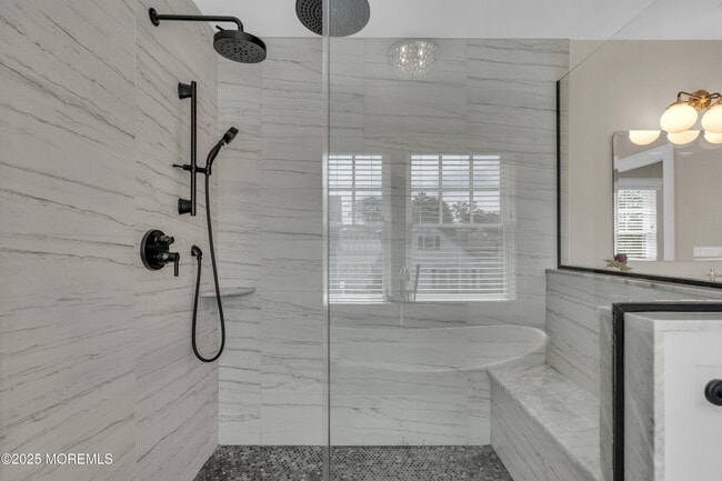 Building Photo - 2118 Edgewood Pl