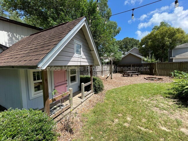 Building Photo - 2318 N 17th Ave