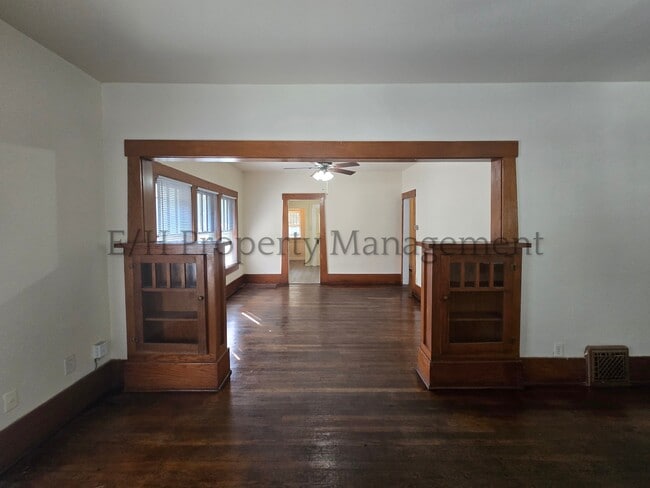 Building Photo - 907 N Faulkner St