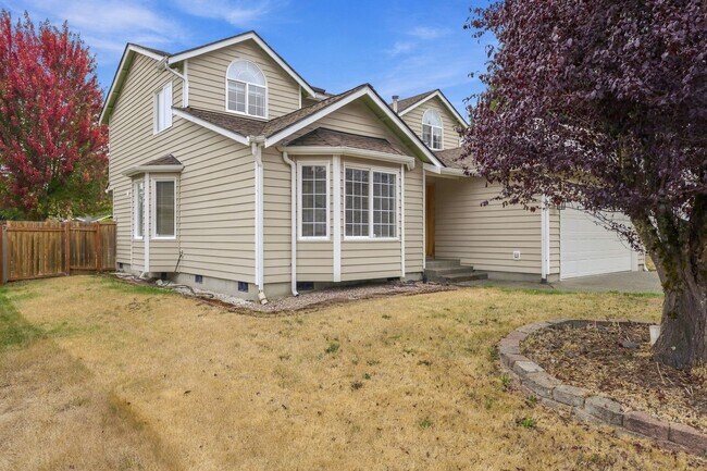 Building Photo - 6748 3rd Way SE