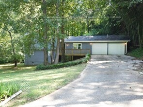 Building Photo - 2984 Sawgrass Trail SW