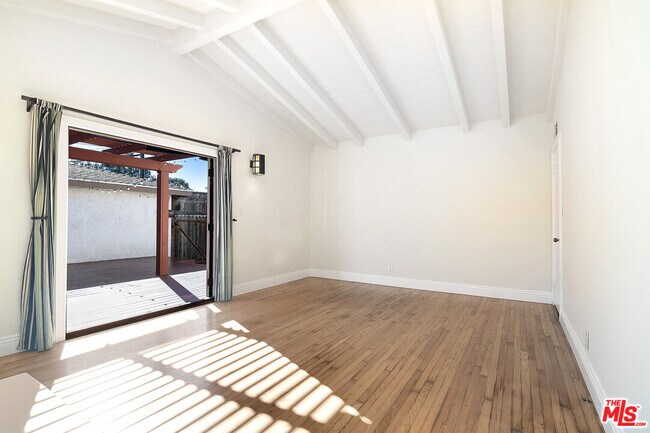 Building Photo - 6322 W 79th St