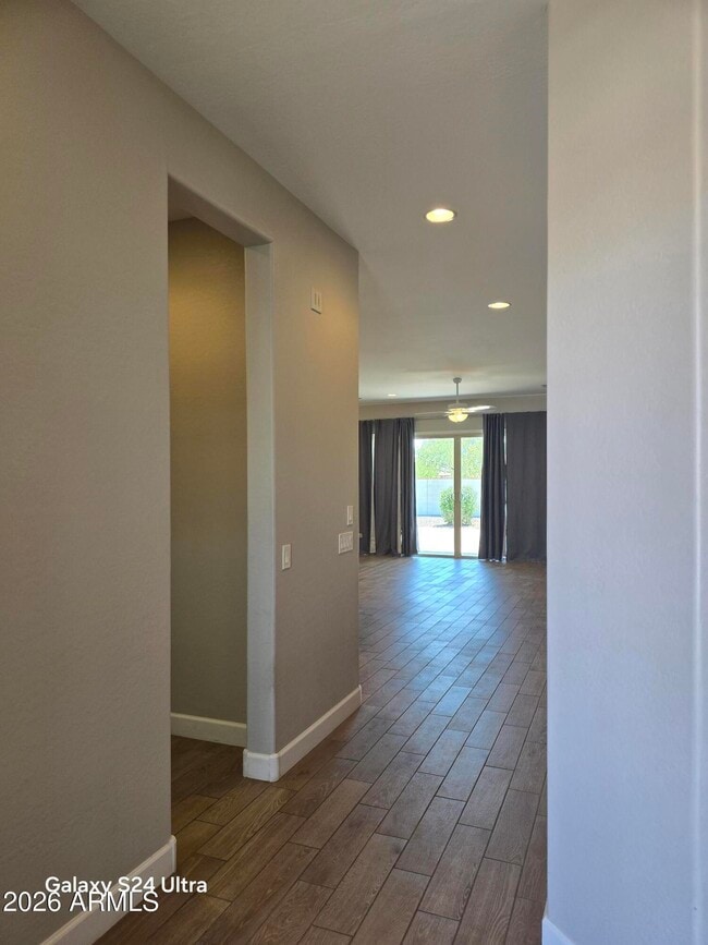 Building Photo - 5605 N 189th Dr