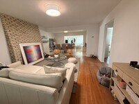 Building Photo - 2841 SW 33rd Ave