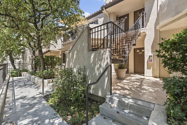 Building Photo - 24145 Del Monte Dr.