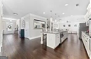 Building Photo - 4410 Mossbrook Cir