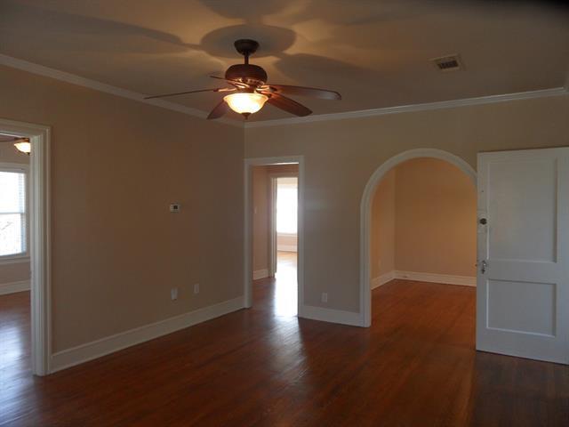 Building Photo - 6032 Lewis St