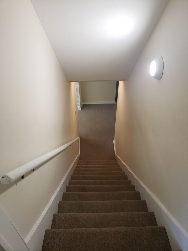 Building Photo - 4-bedroom, 2 bathroom unfurnished home in Stevensville