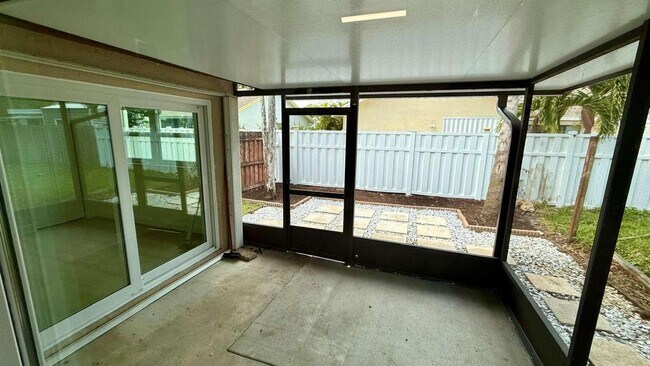 Building Photo - 7321 NW 38th Ct