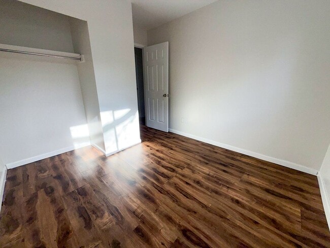 Building Photo - Beautifully Updated 4-Bedroom Ranch on a Peaceful Cul-de-Sac!