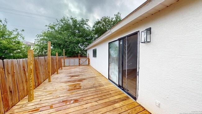 Building Photo - 2211 Muddy Peak Dr