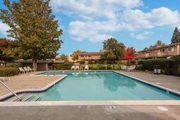 Building Photo - Country Club Apartments