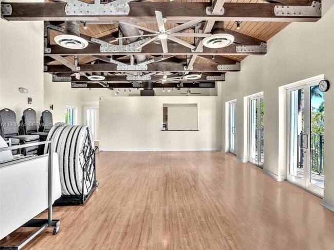 Building Photo - 20780 NE 32nd Ave