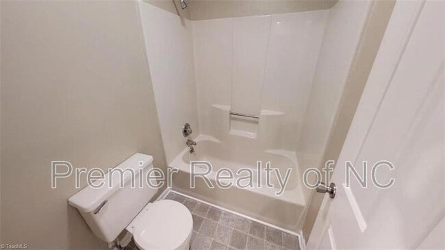 Building Photo - 1042 Rock Knoll Ct