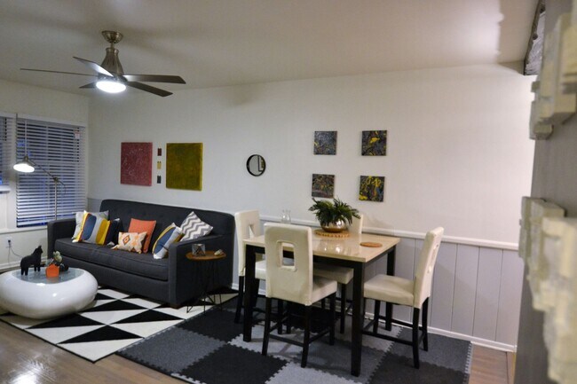 Building Photo - 12423 Chandler Blvd