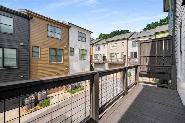 Building Photo - 752 Winton Way